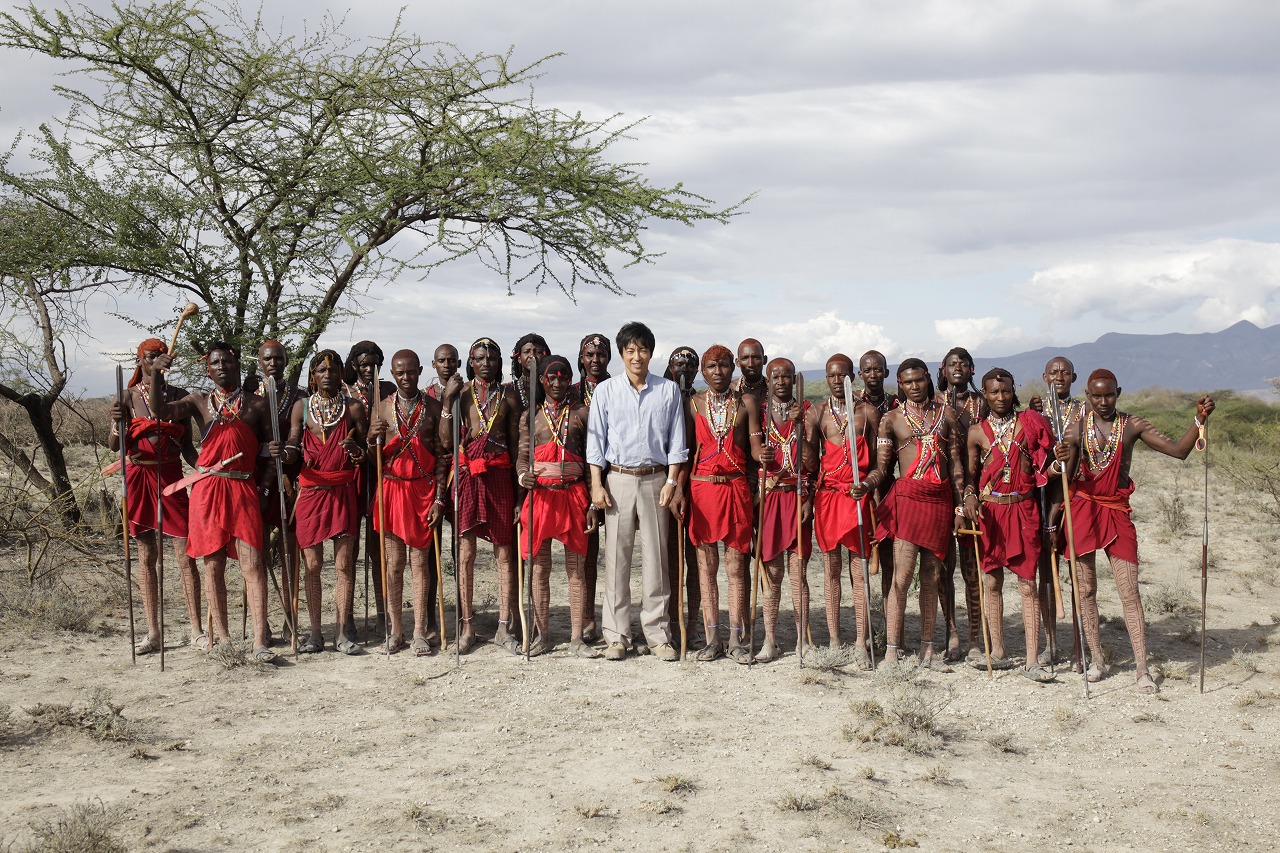 迎风而立的狮子剧照的剧照