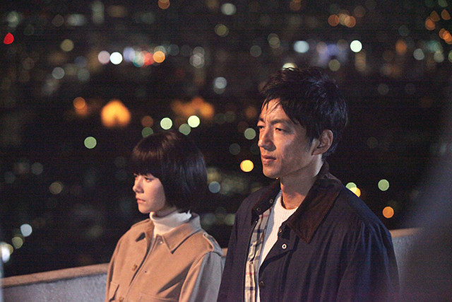 迎风而立的狮子剧照的剧照