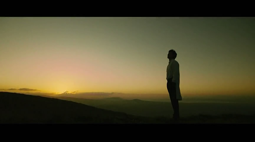 迎风而立的狮子剧照的剧照