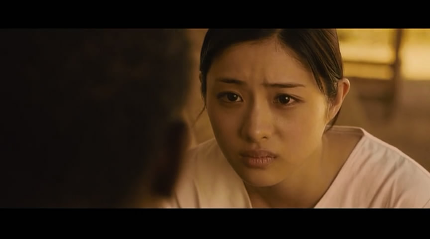 迎风而立的狮子剧照的剧照