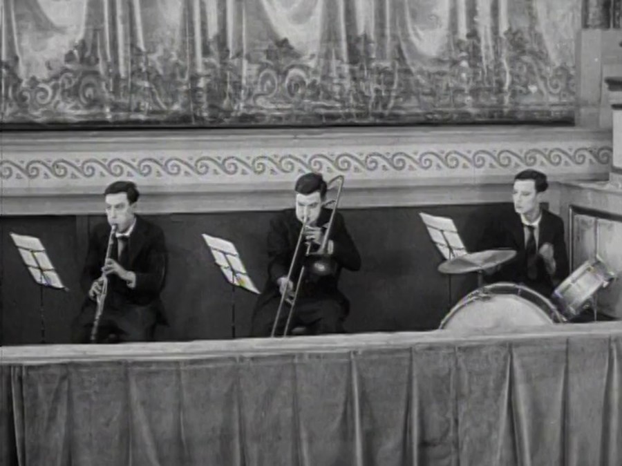 剧院剧照的剧照