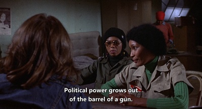 弹簧刀姐妹剧照的剧照