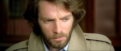 守墓屋剧照的剧照