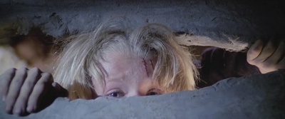 守墓屋剧照的剧照