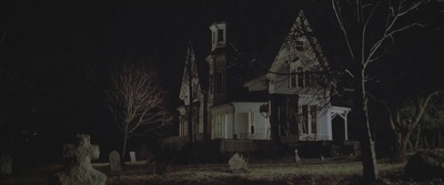 守墓屋剧照的剧照