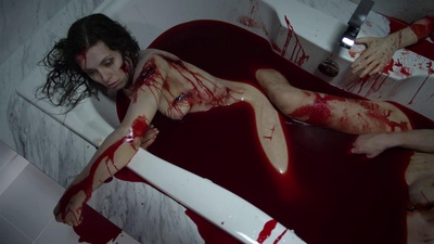 莫丽·哈特莉的驱魔剧照的剧照