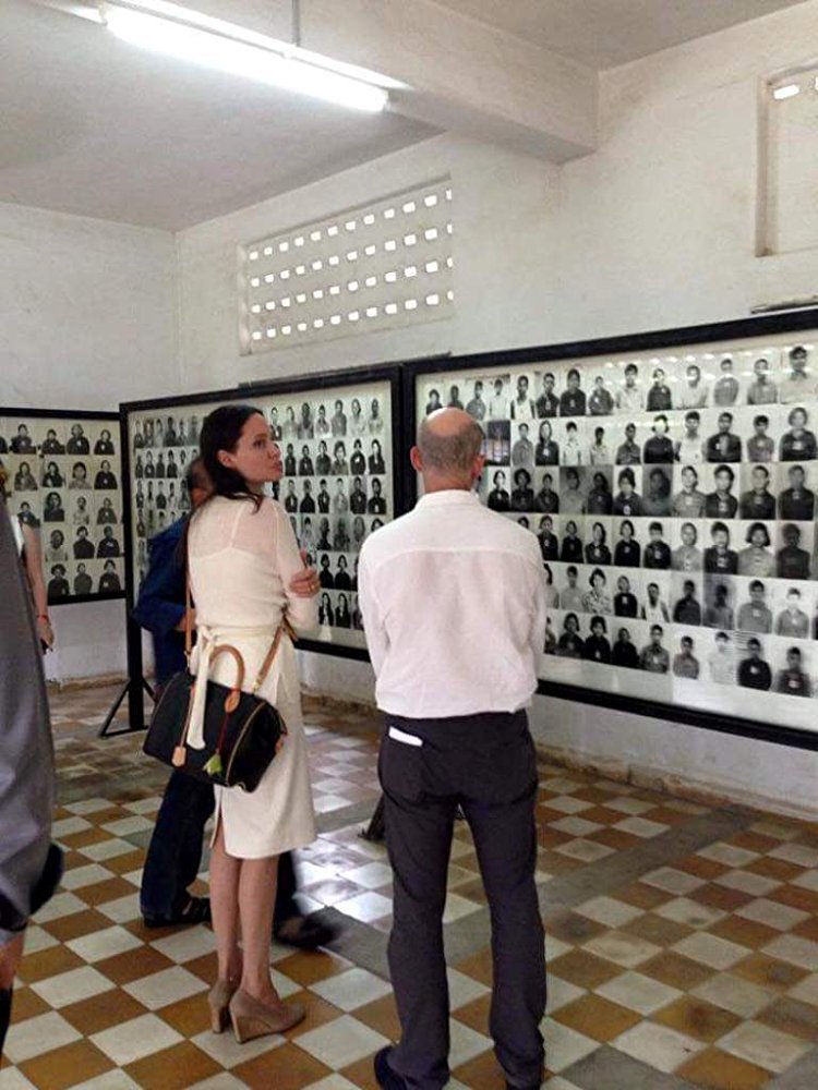 他们先杀了我父亲：一个柬埔寨女儿的回忆录剧照的剧照