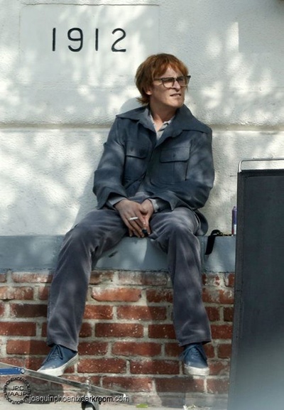 别担心，他不会走远的剧照的剧照