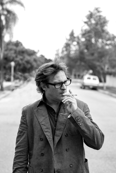 别担心，他不会走远的剧照的剧照