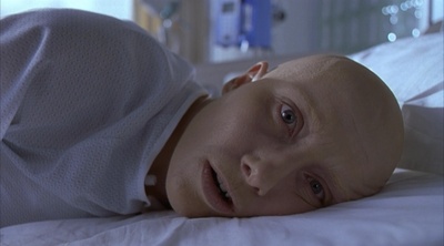 抛开自我空间剧照的剧照