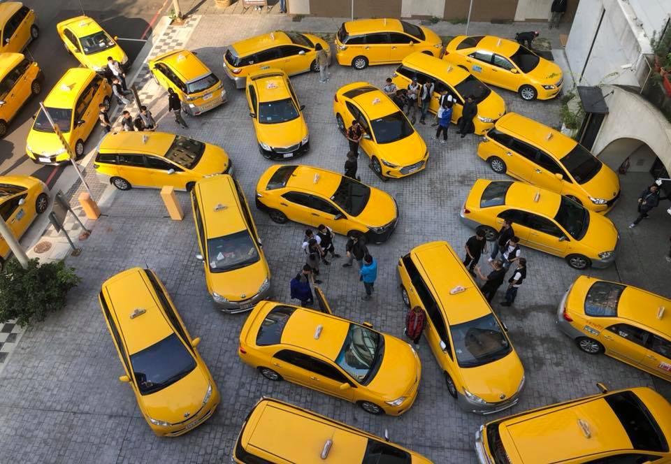 花甲大人转男孩剧照的剧照