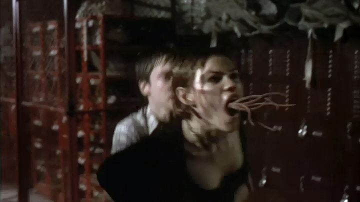 老师不是人剧照的剧照