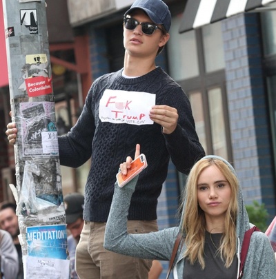 乔纳森剧照的剧照