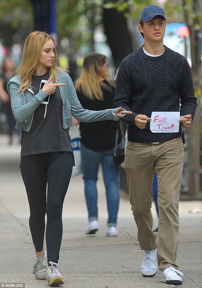 乔纳森剧照的剧照