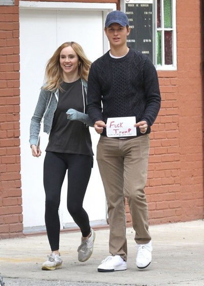 乔纳森剧照的剧照