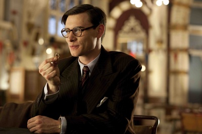 铁娘子：坚固柔情剧照的剧照