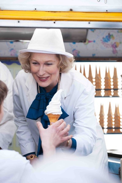 铁娘子：坚固柔情剧照的剧照