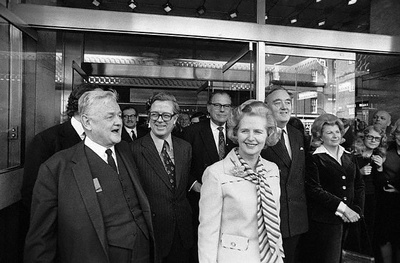 铁娘子：坚固柔情剧照的剧照