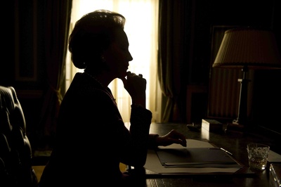 铁娘子：坚固柔情剧照的剧照