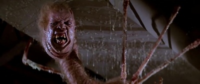 怪形剧照的剧照