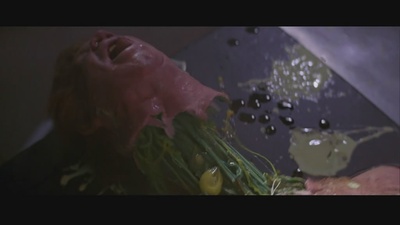 怪形剧照的剧照