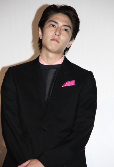 战神：只是爱着你 电影版剧照的剧照