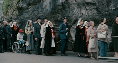 卢尔德剧照的剧照