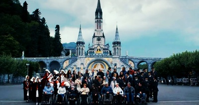 卢尔德剧照的剧照