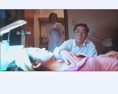 生人勿近之问米剧照的剧照