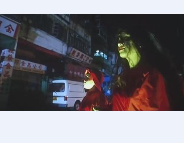 生人勿近之问米剧照的剧照