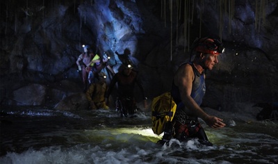 夺命深渊剧照的剧照