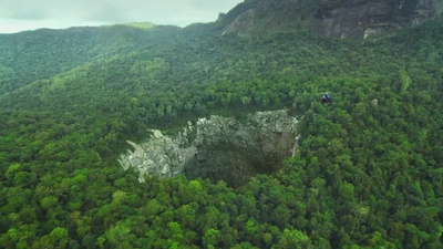 夺命深渊剧照的剧照
