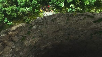 夺命深渊剧照的剧照