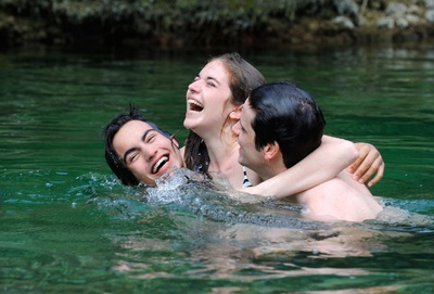 成长恋爱吻剧照的剧照