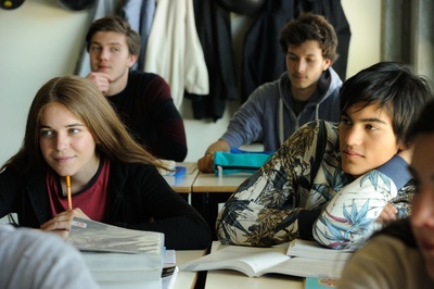 成长恋爱吻剧照的剧照