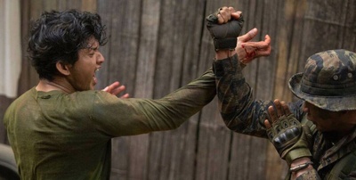 三重威胁之跨国大营救剧照的剧照