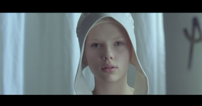 戴珍珠耳环的少女剧照的剧照