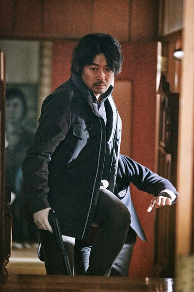 华颐：吞噬怪物的孩子剧照的剧照