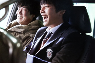 华颐：吞噬怪物的孩子剧照的剧照