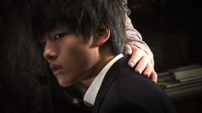 华颐：吞噬怪物的孩子剧照的剧照