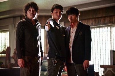 华颐：吞噬怪物的孩子剧照的剧照