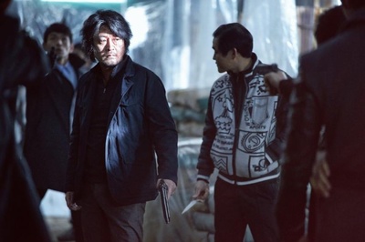 华颐：吞噬怪物的孩子剧照的剧照