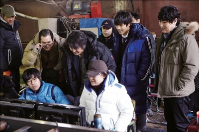 华颐：吞噬怪物的孩子剧照的剧照