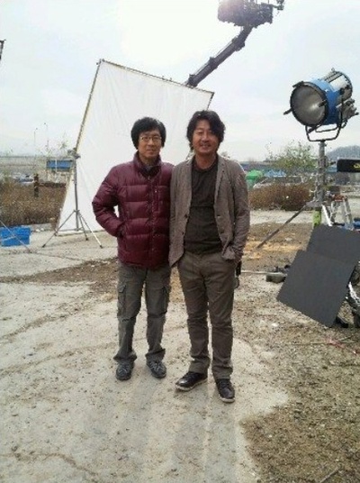 华颐：吞噬怪物的孩子剧照的剧照