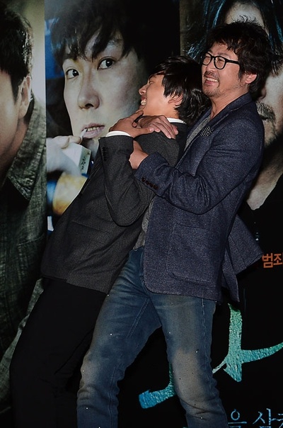 华颐：吞噬怪物的孩子剧照的剧照