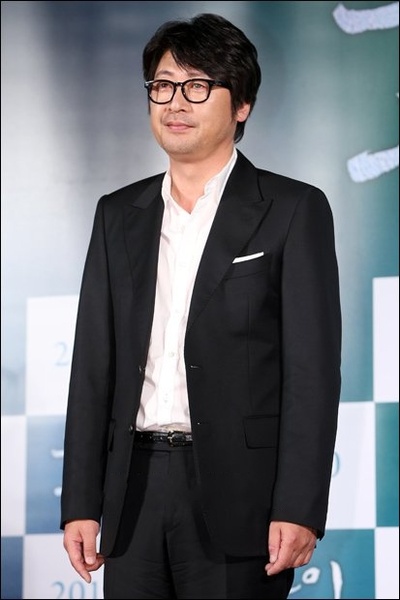 华颐：吞噬怪物的孩子剧照的剧照