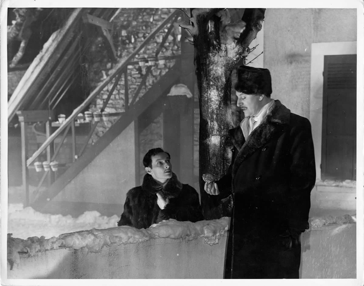 轮舞剧照的剧照