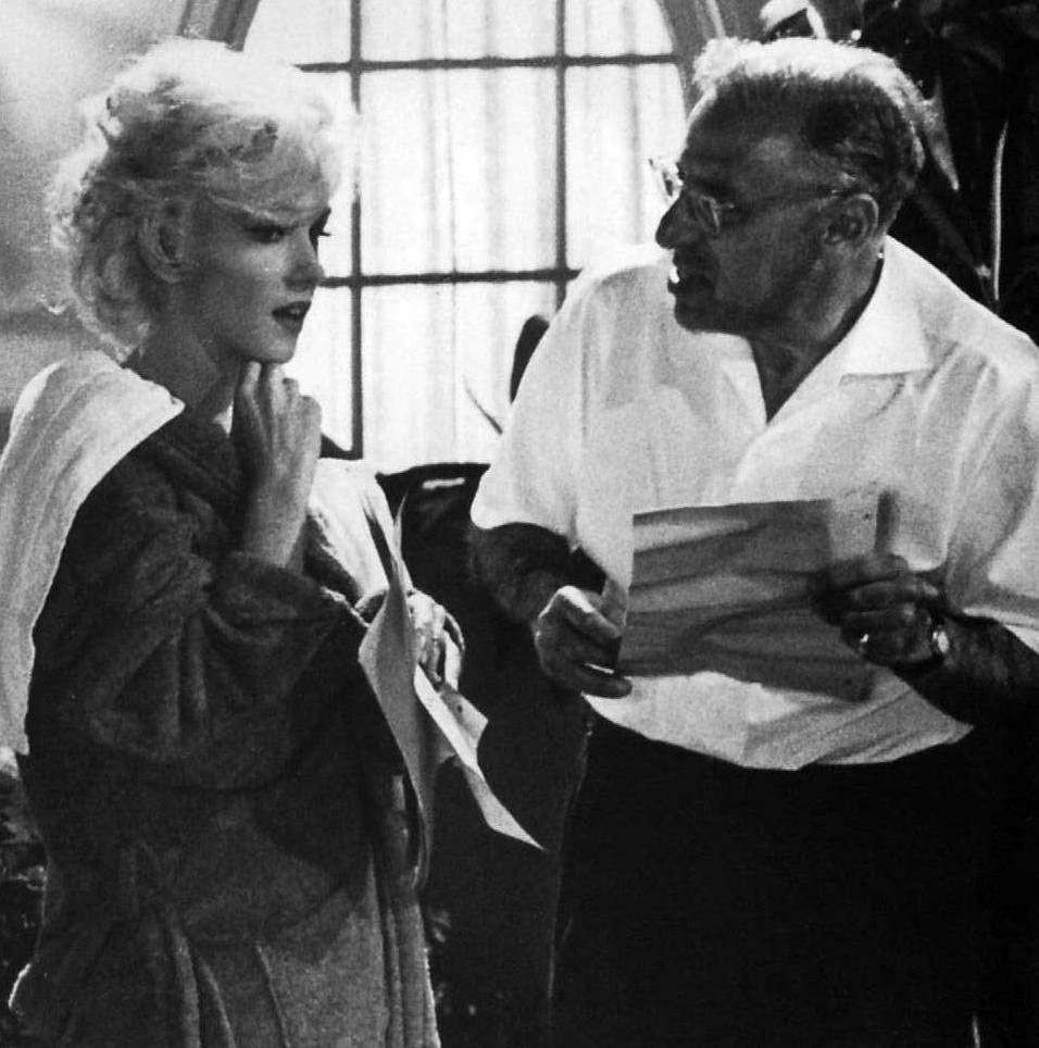 濒于崩溃剧照的剧照