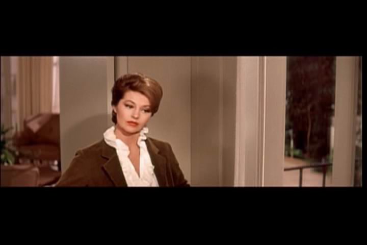 濒于崩溃剧照的剧照