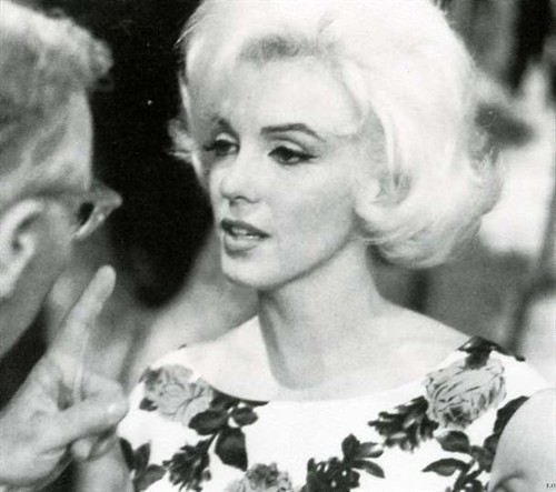 濒于崩溃剧照的剧照